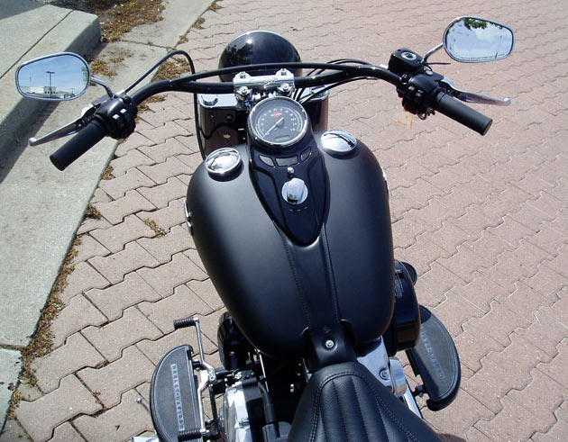 2012-Harley Davidson FLS - Controls