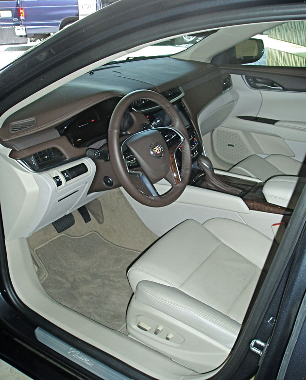 2013 Cadillac XTS - Interior
