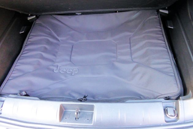 2015 Jeep Renegade roof panel cover