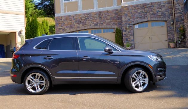 2015 Lincoln MKC side
