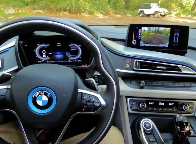 2016 BMW i8 dash