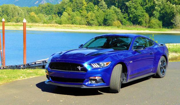 2016-ford-mustang-gt-coupe-front-q2