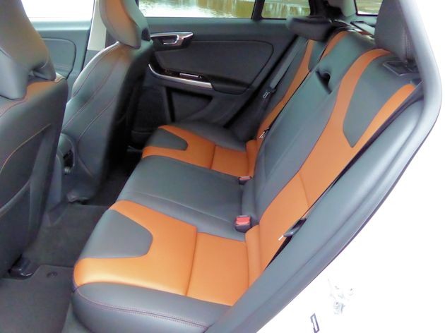 2016 Volvo V60 rear seat