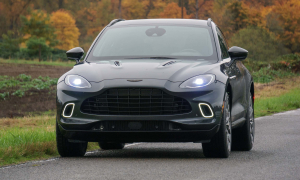 2021 Aston Martin DBX: Review