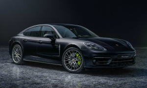 2022 Porsche Panamera Goes Platinum