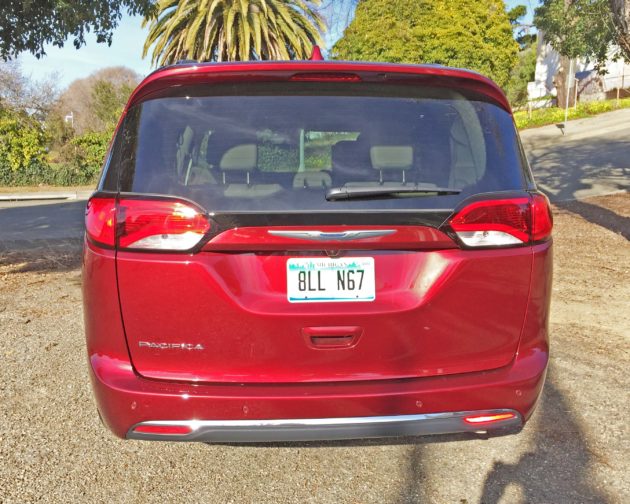 Chrysler Pacifica Trg L+Tail