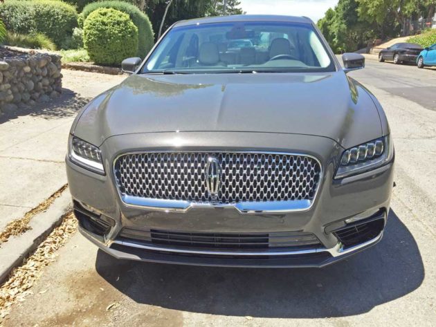 Lincoln-Continental-Nose