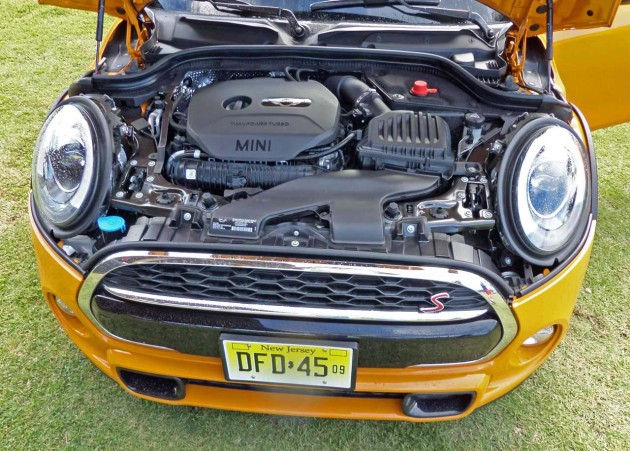 MINI Cooper S 2.0-liter 4-cylinder