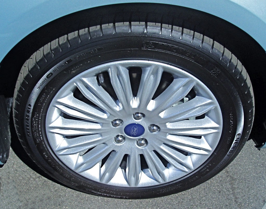 2013 Ford Fusion - Wheels